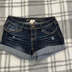 Blue asphalt Jean shorts